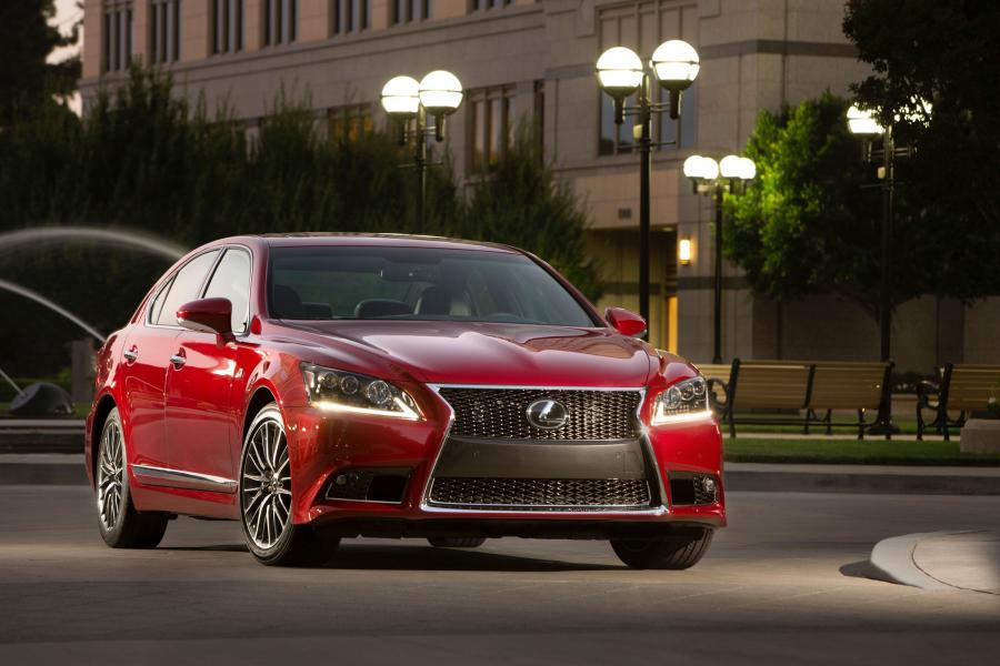  Lexus LS460 F-Sport 2013 года  (фото 19 из 47)